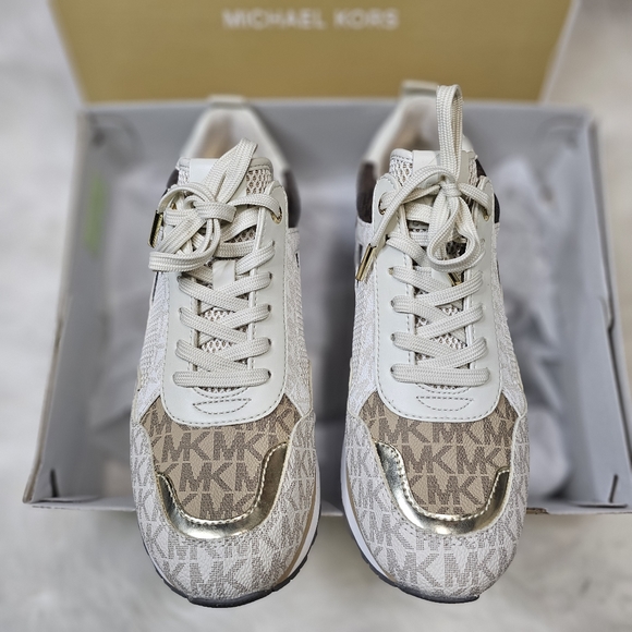 MICHAEL KORS WILMA COLOR-BLOCK LOGO AND MESH TRAINER SNEAKER SZ 7.5 - Picture 3 of 4